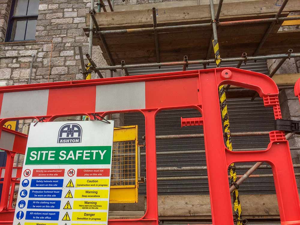 repair concrete lintel scaffolding garage site safety